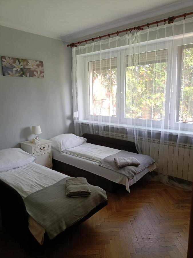 Pokoje Pod Swierkiem Swarzędz 外观 照片